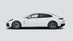 Panamera 4 E-Hybrid의 익스테리어 좌측면 뷰