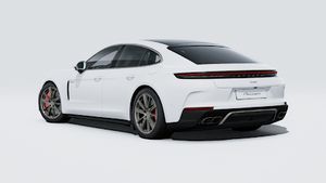 Panamera Turbo E-Hybrid의 익스테리어 후면 및 좌측면 뷰