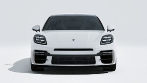Panamera Turbo S E-Hybrid의 익스테리어 전면 뷰