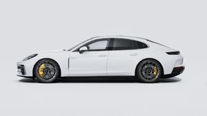 Panamera Turbo S E-Hybrid의 익스테리어 좌측면 뷰