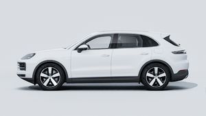 Exterior view of Cayenne E-Hybrid showing the left side of the car