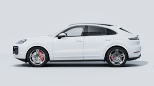 Exterior view of Cayenne Turbo E-Hybrid Coupé showing the left side of the car