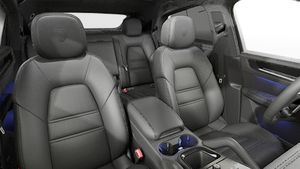 Interior view showing the front seats of Cayenne Coupé Black Edition