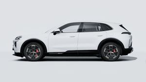 Exterior view of Cayenne Turbo Electric showing the left side of the car