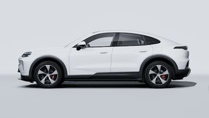 Exterior view of Cayenne S Coupé Electric showing the left side of the car