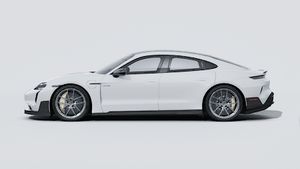 Exterior view of Taycan Turbo GT showing the left side of the car