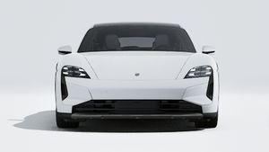 Exterior view of Taycan Turbo Cross Turismo showing the front of the car