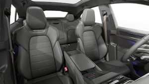 Вид изнутри на передние сиденья Cayenne Turbo Coupé Electric