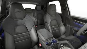 Interior view showing the front seats of Cayenne GTS
