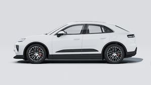Exterior view of Macan 4S showing the left side of the car