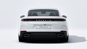 Exterior view of Panamera 4 showing the rear of the car