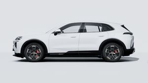Exterior view of Cayenne Turbo Electric showing the left side of the car