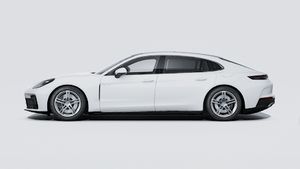 Išorinis Panamera 4 E-Hybrid Executive vaizdas iš kairės automobilio pusės