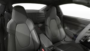 Vue intérieure montrant les sièges avant de 911 Carrera GTS