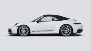 Vue extérieure de 911 Carrera T Cabriolet montrant le côté gauche de la voiture