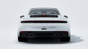 Außenansicht von 911 Targa 4S mit Blick auf das Heck des Fahrzeugs