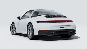 911 Targa 4S ārējais skats, kurā redzama automašīnas aizmugure un kreisā puse.