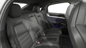 Skats no iekšpuses Cayenne Coupé