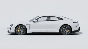 Taycan Turbo S ārējais skats, kurā redzama automašīnas kreisā puse.