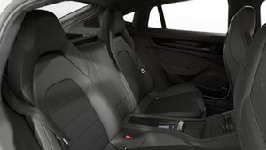 Skats no iekšpuses Panamera GTS
