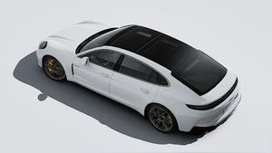 Panamera Turbo S E-Hybrid Executive ārējais skats no augšas