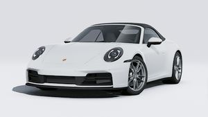 Vue extérieure de 911 Carrera Cabriolet montrant l'avant et le côté gauche de la voiture