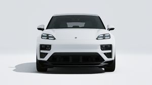 Vue extérieure de Macan Turbo montrant l'avant de la voiture