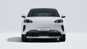 Внешний вид Cayenne S Coupé Electric с изображением передней части автомобиля