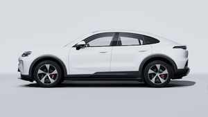 Внешний вид Cayenne S Coupé Electric с левой стороны автомобиля