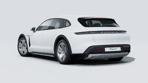 Внешний вид Taycan 4 Cross Turismo с изображением задней и левой части автомобиля