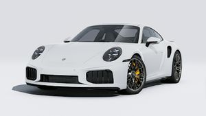 Надворешен приказ на 911 Turbo S кој ги прикажува предната и левата страна на автомобилот