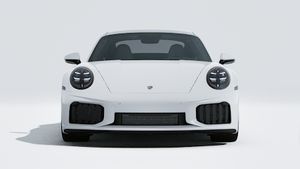 Надворешен поглед на 911 Turbo S кој го прикажува предниот дел на автомобилот