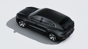 Надворешен поглед на Cayenne Electric гледан одозгора