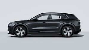 Надворешен приказ на Cayenne Electric кој ја покажува левата страна на автомобилот