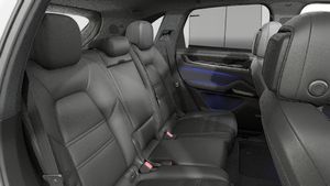 Interior view of Cayenne S E-Hybrid Black Edition