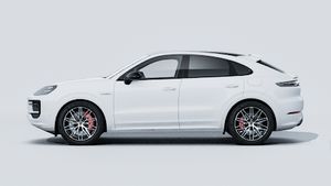 Exterior view of Cayenne S E-Hybrid Coupé Black Edition showing the left side of the car
