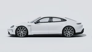 Exterior view of Taycan Black Edition showing the left side of the car