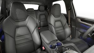 Interior view showing the front seats of Cayenne Turbo E-Hybrid