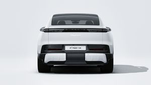 Exterior view of Cayenne S Coupé Electric showing the rear of the car