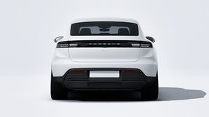 Exterior view of Macan showing the rear of the car