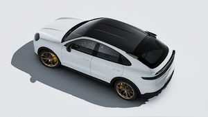 Exterior view of Cayenne Turbo GT seen from above