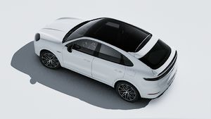 Exterior view of Cayenne E-Hybrid Coupé Black Edition seen from above