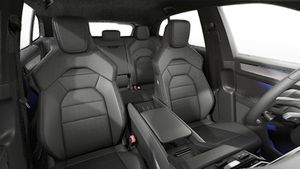 Interior view showing the front seats of Cayenne S Electric