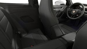 Vista interior de los asientos traseros del 911 Carrera S