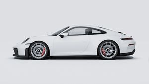 Vista exterior de 911 GT3 with Touring Package mostrando el lado izquierdo del coche