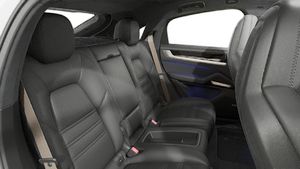 Vista interior de su Cayenne Turbo E-Hybrid Coupé