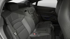 Vista interior de su Taycan 4 Black Edition