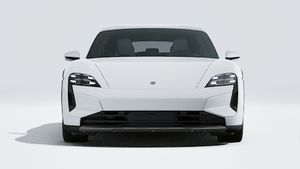 Exterior view of Taycan Turbo Cross Turismo showing the front of the car