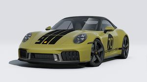 Buitenaanzicht van 911 Spirit 70 Edition met de voorkant en linkerkant van de auto