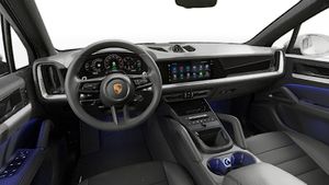 Binnenaanzicht van het stuur en het dashboard van Cayenne S E-Hybrid